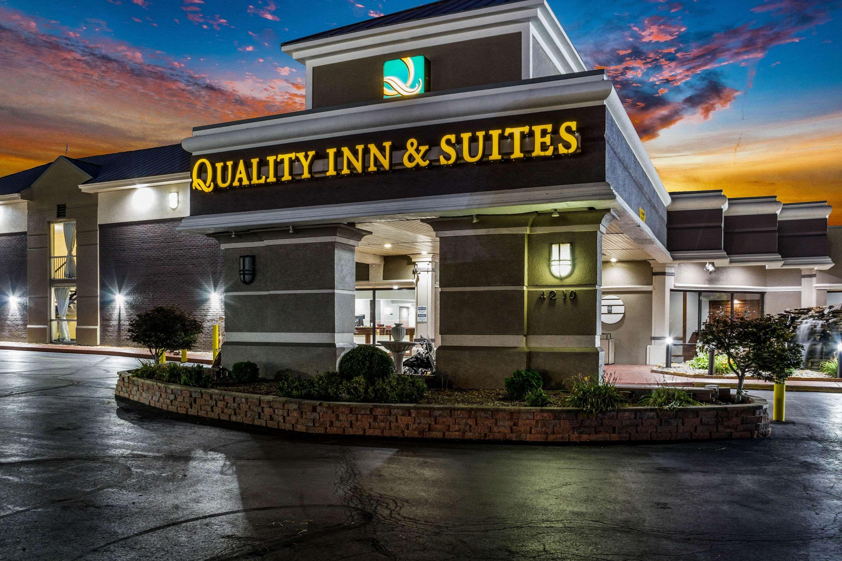 Quality Inn & Suites Kansas City - Independence I-70 East Kültér fotó