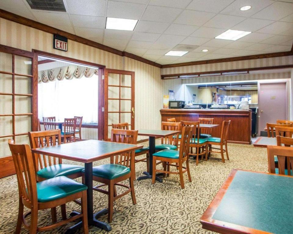 Quality Inn & Suites Kansas City - Independence I-70 East Kültér fotó